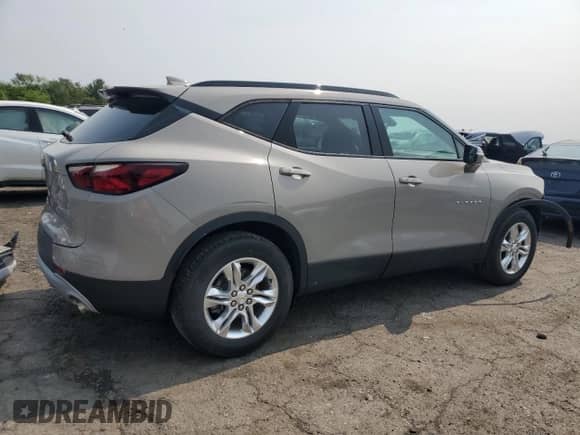 2021 Chevrolet Blazer LT z VIN 3GNKBJR45MS554901, wystawiony jako Copart lot #59458555 z przebiegiem 31 316 mil mil oraz Szkoda całkowita • Salvage title. Historia ofert i sprzedaży dostępna na DreamBid. Obrazek 3.