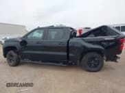 ✅ 2021 Chevrolet Silverado 1500 LT Trail Boss • VIN: 3GCPYFEL2MG471873 • Lot: 41216075. Wystawiony na IAAI z przebiegiem 40 334 mil. Bezpłatny archiwum sprzedaży aukcyjnych z USA i szczegółowy raport historii pojazdu na DreamBid. Zdjęcie 15.