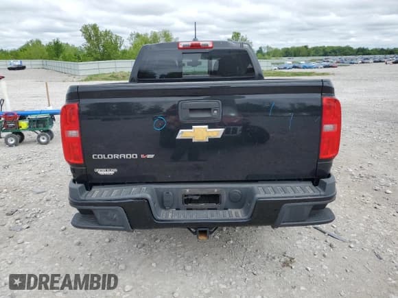 ✅ 2018 Chevrolet Colorado 4WD Z71 • VIN: 1GCGTDEN2J1147255 • Лот: 56698405. Опубликован ранее на Copart с пробегом 105 926 миль. Бесплатный доступ к архиву аукционных продаж из США и подробный отчёт об истории автомобиля на DreamBid. Изображение 6.
