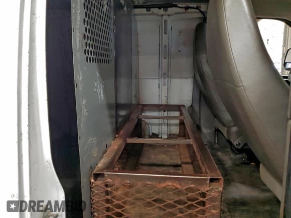 ✅ 2014 Chevrolet Express Cargo • VIN: 1GCWGFCG0E1114535 • Lot: 94756005. Listed on Copart with 343,899 mi. Free auction sales archive from the USA and detailed vehicle history report at DreamBid. Image 11.