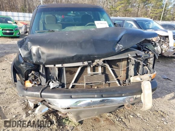 ✅ 2001 Chevrolet Silverado 1500 LS • VIN: 1GCEK14T11Z103743 • Lot: 41300118. Listed on IAAI with Not provided. Free auction sales archive from the USA and detailed vehicle history report at DreamBid. Image 6.