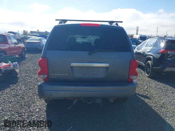 ✅ 2005 Dodge Durango Limited • VIN: 1D4HB58N05F508115 • Лот: 43267316. Опубликован ранее на IAAI с пробегом 249 415 миль. Бесплатный доступ к архиву аукционных продаж из США и подробный отчёт об истории автомобиля на DreamBid. Изображение 17.