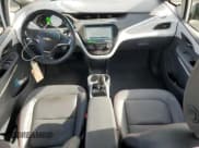 ✅ 2017 Chevrolet Bolt EV Premier • VIN: 1G1FX6S09H4146335 • Lot: 46931325. Wystawiony na Copart z przebiegiem 277 659 mil. Bezpłatny archiwum sprzedaży aukcyjnych z USA i szczegółowy raport historii pojazdu na DreamBid. Zdjęcie 8.