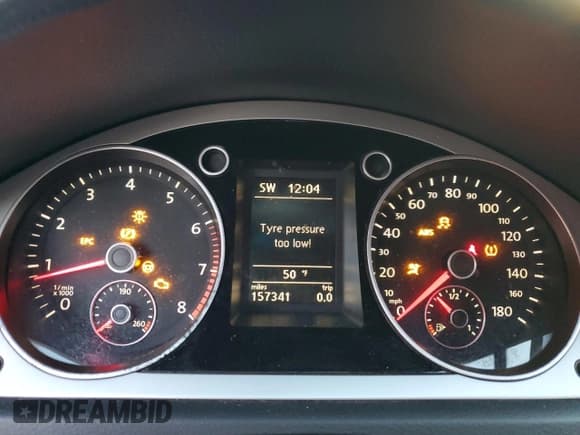 ✅ 2011 Volkswagen CC Sport • VIN: WVWNN7AN9BE718744 • Lot: 88650395. Listed on Copart with 157,341 mi. Free auction sales archive from the USA and detailed vehicle history report at DreamBid. Image 9.