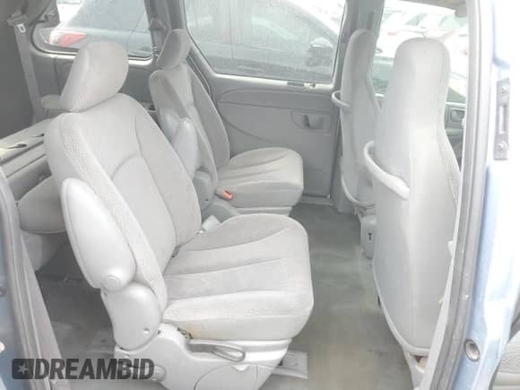 2005 Dodge Caravan SXT z VIN 1D4GP45RX5B134831, wystawiony jako Copart lot #76409394 z przebiegiem 105 167 mil mil oraz Nie do naprawy • Non repairable. Historia ofert i sprzedaży dostępna na DreamBid. Obrazek 11.