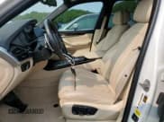 ✅ 2015 BMW X5 xDrive50i • VIN: 5UXKR6C5XF0J77462 • Lot: 58912895. Wystawiony na Copart z przebiegiem 100 086 mil. Bezpłatny archiwum sprzedaży aukcyjnych z USA i szczegółowy raport historii pojazdu na DreamBid. Zdjęcie 7.