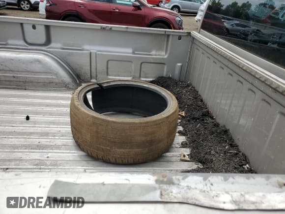 ✅ 2004 GMC Sierra 1500 SLE • VIN: 1GTEK14T84E311422 • Лот: 60806415. Опубликован ранее на Copart с пробегом 238 024 миль. Бесплатный доступ к архиву аукционных продаж из США и подробный отчёт об истории автомобиля на DreamBid. Изображение 10.