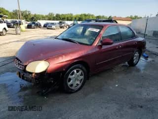 2000 Hyundai Sonata GLS with VIN KMHWF35V5YA259583, listed as a Copart auction lot 65552755 with 102,922 mi miles and Non repairable. Bid and sale history available at DreamBid. Image 1.