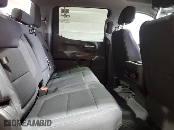 ✅ 2022 Chevrolet Silverado 1500 LT Trail Boss • VIN: 1GCPYFED0NZ235751 • Lot: 64846365. Wystawiony na Copart z przebiegiem 61 366 mil. Bezpłatny archiwum sprzedaży aukcyjnych z USA i szczegółowy raport historii pojazdu na DreamBid. Zdjęcie 10.