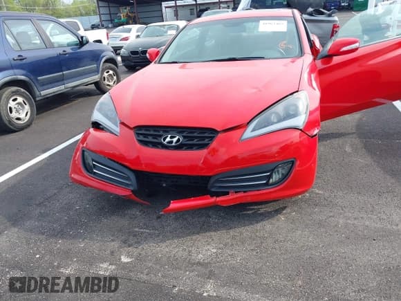 ✅ 2012 Hyundai Genesis Coupe Grand Touring • VIN: KMHHU6KH2CU078575 • Lot: 41963465. Wystawiony na IAAI z przebiegiem 95 683 mil. Bezpłatny archiwum sprzedaży aukcyjnych z USA i szczegółowy raport historii pojazdu na DreamBid. Zdjęcie 6.