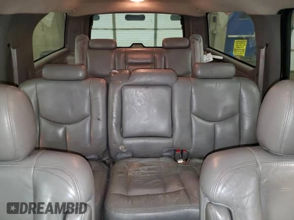 2003 Chevrolet Suburban Z71 с VIN 3GNFK16Z03G157602, выставлен на аукционе Copart как лот 82706314 с пробегом Не указан миль и Чистый • Clean title. История ставок и продаж доступна на DreamBid. Изображение 10.