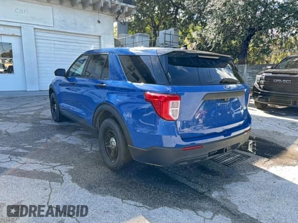 ✅ 2020 Ford Police Interceptor Utility • VIN: 1FM5K8AW7LGC14590 • Lot: 96326275. Wystawiony na Copart z przebiegiem 130 900 mil. Bezpłatny archiwum sprzedaży aukcyjnych z USA i szczegółowy raport historii pojazdu na DreamBid. Zdjęcie 3.