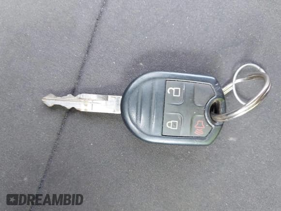 ✅ 2014 Ford F-150 XL • VIN: 1FTFX1EF6EKF63316 • Lot: 42405758. Wystawiony na IAAI z przebiegiem 107 127 mil. Bezpłatny archiwum sprzedaży aukcyjnych z USA i szczegółowy raport historii pojazdu na DreamBid. Zdjęcie 11.