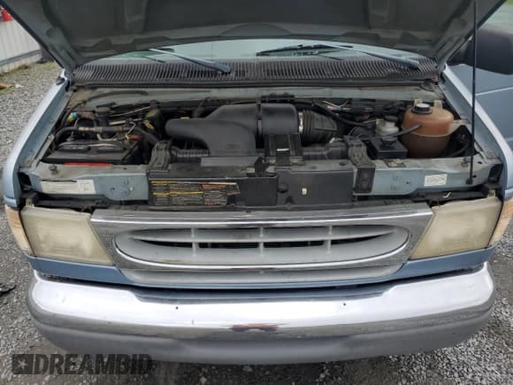 ✅ 1998 Ford Econoline Wagon XL • VIN: 1FBSS31SXWHB99545 • Lot: 54514345. Wystawiony na Copart z przebiegiem 182 370 mil. Bezpłatny archiwum sprzedaży aukcyjnych z USA i szczegółowy raport historii pojazdu na DreamBid. Zdjęcie 12.