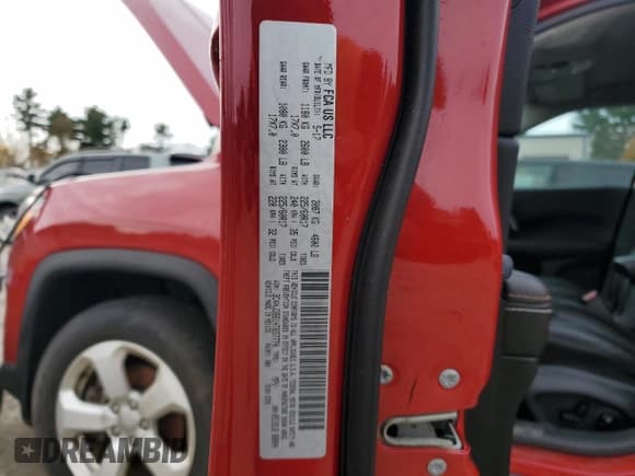 ✅ 2017 Jeep Compass Latitude • VIN: 3C4NJDBB1HT657770 • Lot: 91447895. Listed on Copart with 70,607 mi. Free auction sales archive from the USA and detailed vehicle history report at DreamBid. Image 13.