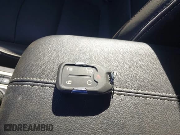 ✅ 2019 GMC Terrain Denali • VIN: 3GKALXEX2KL362626 • Lot: 43651525. Wystawiony na IAAI z przebiegiem 50 675 mil. Bezpłatny archiwum sprzedaży aukcyjnych z USA i szczegółowy raport historii pojazdu na DreamBid. Zdjęcie 11.