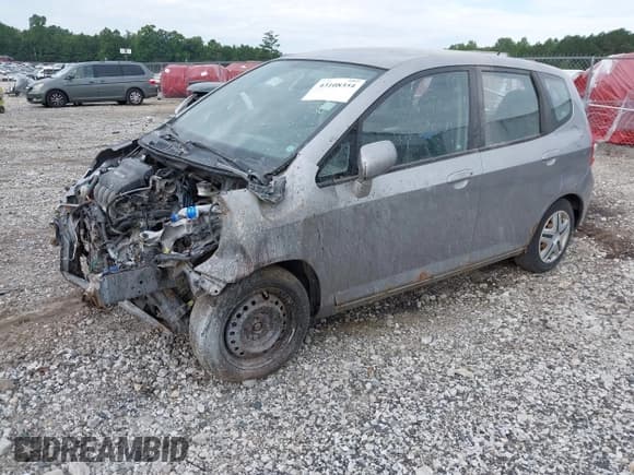 ✅ 2008 Honda Fit • VIN: JHMGD384X8S041522 • Лот: 43108354. Опубликован ранее на IAAI с пробегом Не указан. Бесплатный доступ к архиву аукционных продаж из США и подробный отчёт об истории автомобиля на DreamBid. Изображение 2.