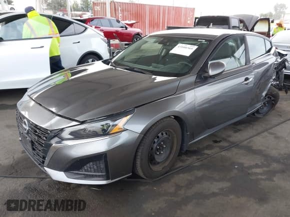 ✅ 2023 Nissan Altima S • VIN: 1N4BL4BV3PN302269 • Lot: 43108560. Listed on IAAI with 57,666 mi. Free auction sales archive from the USA and detailed vehicle history report at DreamBid. Image 18.