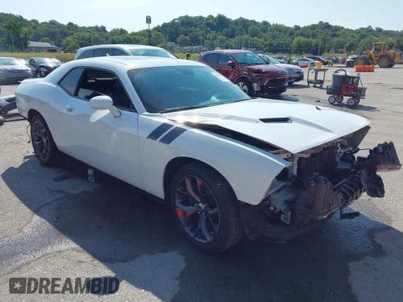 ✅ 2018 Dodge Challenger SXT • VIN: 2C3CDZAG1JH322178 • Lot: 43158995. Wystawiony na IAAI z przebiegiem 84 611 mil. Bezpłatny archiwum sprzedaży aukcyjnych z USA i szczegółowy raport historii pojazdu na DreamBid. Zdjęcie 1.