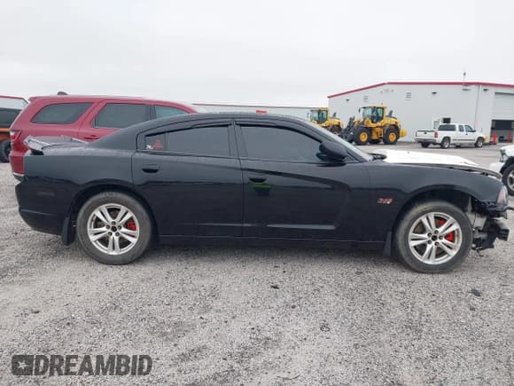 ✅ 2013 Dodge Charger RT Max • VIN: 2C3CDXDT2DH635189 • Lot: 42999218. Listed on IAAI with 113,621 mi. Free auction sales archive from the USA and detailed vehicle history report at DreamBid. Image 14.