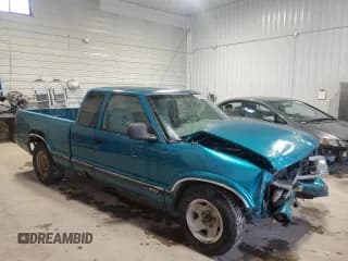 ✅ 1995 Chevrolet S-10 LS • VIN: 1GCCS194XS8238400 • Лот: 80237334. Опубликован ранее на Copart с пробегом 201 710 миль. Бесплатный доступ к архиву аукционных продаж из США и подробный отчёт об истории автомобиля на DreamBid. Изображение 4.
