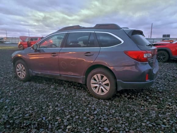 ✅ 2015 Subaru Outback Premium • VIN: 4S4BSADC2F3226654 • Lot: 94963545. Listed on Copart with 271,030 mi. Free auction sales archive from the USA and detailed vehicle history report at DreamBid. Image 2.