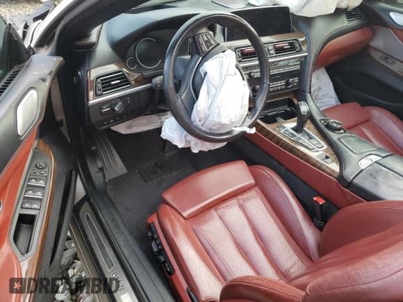 ✅ 2016 BMW 6 Series 650i xDrive • VIN: WBA6F7C50GD930473 • Лот: 79723834. Опубликован ранее на Copart с пробегом 100 131 миль. Бесплатный доступ к архиву аукционных продаж из США и подробный отчёт об истории автомобиля на DreamBid. Изображение 8.