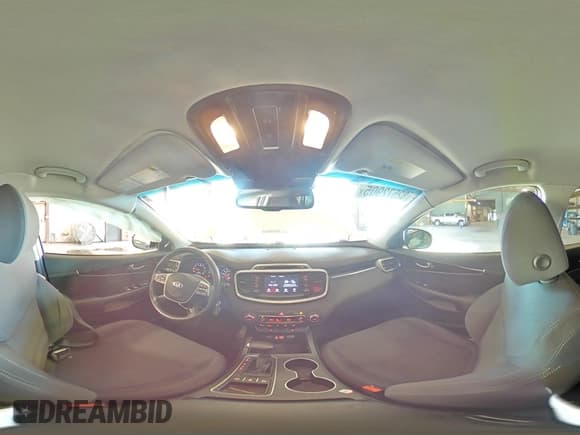 ✅ 2019 Kia Sorento LX • VIN: 5XYPGDA5XKG477916 • Лот: 82572905. Опубликован ранее на Copart с пробегом 38 158 миль. Бесплатный доступ к архиву аукционных продаж из США и подробный отчёт об истории автомобиля на DreamBid. Изображение 15.