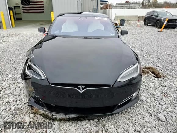 ✅ 2017 Tesla Model S 100D • VIN: 5YJSA1E42HF231454 • Lot: 92427805. Listed on Copart with 134,791 mi. Free auction sales archive from the USA and detailed vehicle history report at DreamBid. Image 14.