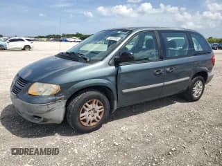 ✅ 2007 Dodge Caravan SE • VIN: 1D4GP25B07B207943 • Lot: 70453295. Wystawiony na Copart z przebiegiem 187 629 mil. Bezpłatny archiwum sprzedaży aukcyjnych z USA i szczegółowy raport historii pojazdu na DreamBid. Zdjęcie 1.