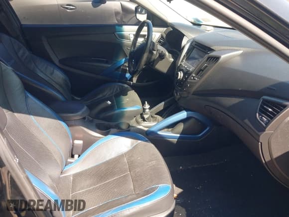 ✅ 2014 Hyundai Veloster Turbo • VIN: KMHTC6AE9EU182746 • Lot: 42234958. Wystawiony na IAAI z przebiegiem 58 767 mil. Bezpłatny archiwum sprzedaży aukcyjnych z USA i szczegółowy raport historii pojazdu na DreamBid. Zdjęcie 5.