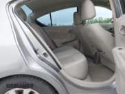 ✅ 2013 Nissan Versa S Plus • VIN: 3N1CN7AP8DL864986 • Lot: 42331708. Wystawiony na IAAI z przebiegiem 141 912 mil. Bezpłatny archiwum sprzedaży aukcyjnych z USA i szczegółowy raport historii pojazdu na DreamBid. Zdjęcie 8.