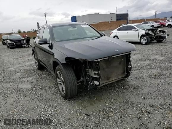 ✅ 2019 Mercedes-Benz GLC 300 • VIN: WDC0G4JB7KV186428 • Lot: 47787595. Listed on Copart with 67,912 mi. Free auction sales archive from the USA and detailed vehicle history report at DreamBid. Image 12.