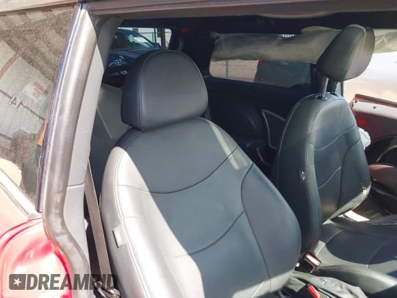 ✅ 2006 MINI Hardtop • VIN: WMWRC33536TK72196 • Lot: 43027371. Wystawiony na IAAI z przebiegiem Nie podano. Bezpłatny archiwum sprzedaży aukcyjnych z USA i szczegółowy raport historii pojazdu na DreamBid. Zdjęcie 8.