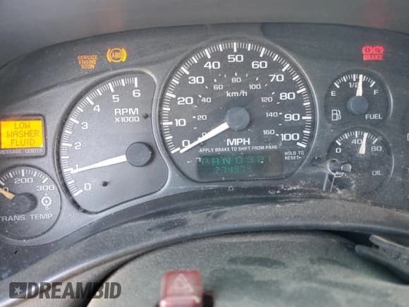 ✅ 2002 Chevrolet Silverado 2500HD LS • VIN: 1GCHK29U12E136559 • Lot: 59023365. Wystawiony na Copart z przebiegiem 274 974 mil. Bezpłatny archiwum sprzedaży aukcyjnych z USA i szczegółowy raport historii pojazdu na DreamBid. Zdjęcie 9.