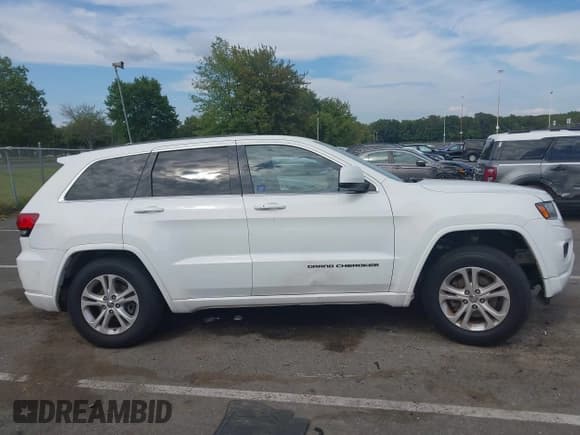 ✅ 2015 Jeep Grand Cherokee Laredo • VIN: 1C4RJFAG1FC226526 • Лот: 43226466. Опубликован ранее на IAAI с пробегом 132 908 миль. Бесплатный доступ к архиву аукционных продаж из США и подробный отчёт об истории автомобиля на DreamBid. Изображение 13.