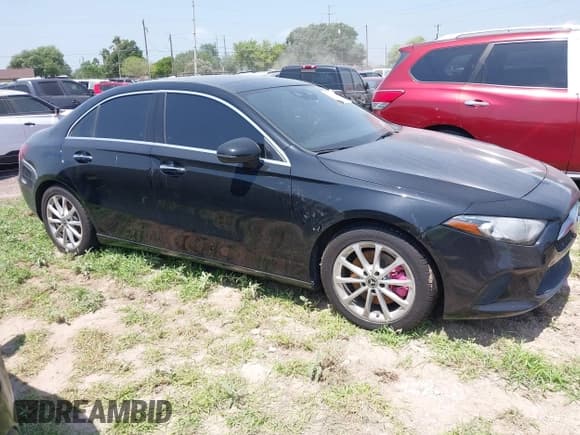 ✅ 2019 Mercedes-Benz A 220 • VIN: WDD3G4EB2KW002509 • Lot: 41923586. Listed on IAAI with Not provided. Free auction sales archive from the USA and detailed vehicle history report at DreamBid. Image 13.