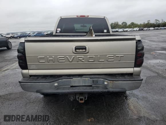 ✅ 2002 Chevrolet Silverado 1500 LS • VIN: 1GCEK19T22Z256528 • Лот: 73224024. Опубликован ранее на Copart с пробегом 220 988 миль. Бесплатный доступ к архиву аукционных продаж из США и подробный отчёт об истории автомобиля на DreamBid. Изображение 6.