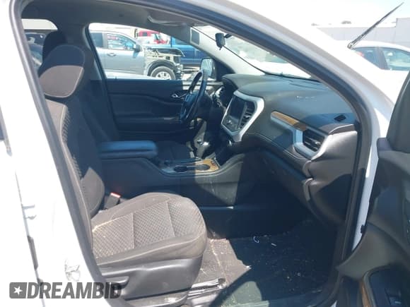 ✅ 2019 GMC Acadia SLE • VIN: 1GKKNLLS3KZ261070 • Lot: 43133894. Listed on IAAI with 111,319 mi. Free auction sales archive from the USA and detailed vehicle history report at DreamBid. Image 5.