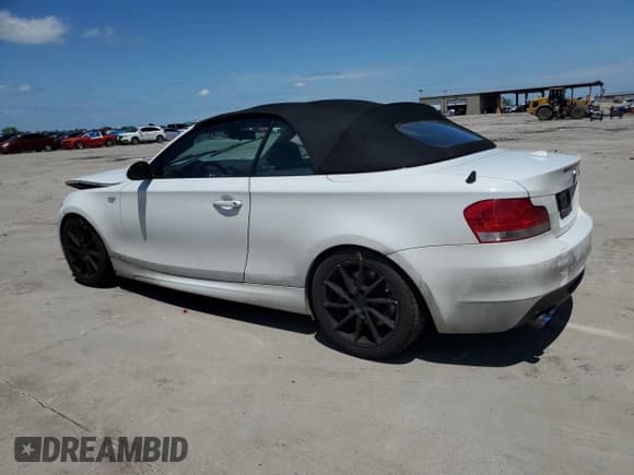 ✅ 2009 BMW 1 Series 135i • VIN: WBAUN93599VK40210 • Лот: 54166905. Опубликован ранее на Copart с пробегом 148 899 миль. Бесплатный доступ к архиву аукционных продаж из США и подробный отчёт об истории автомобиля на DreamBid. Изображение 2.