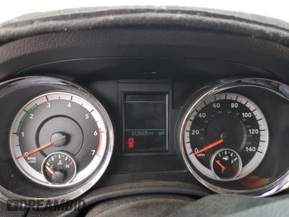 ✅ 2011 Dodge Durango R/T • VIN: 1D4SD6GT5BC682300 • Lot: 71307144. Listed on Copart with 182,669 mi. Free auction sales archive from the USA and detailed vehicle history report at DreamBid. Image 9.