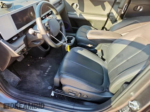 ✅ 2023 Hyundai Ioniq 5 Limited • VIN: KM8KRDAF4PU182986 • Lot: 86528185. Listed on Copart with 31,797 mi. Free auction sales archive from the USA and detailed vehicle history report at DreamBid. Image 7.