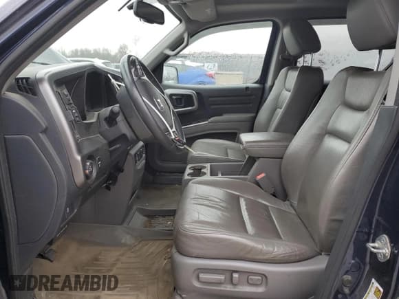 ✅ 2013 Honda Ridgeline RTL • VIN: 5FPYK1F58DB012983 • Lot: 93144425. Wystawiony na Copart z przebiegiem 130 919 mil. Bezpłatny archiwum sprzedaży aukcyjnych z USA i szczegółowy raport historii pojazdu na DreamBid. Zdjęcie 7.