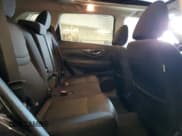 ✅ 2018 Nissan Rogue S • VIN: 5N1AT2MVXJC740471 • Lot: 83979795. Wystawiony na Copart z przebiegiem 88 681 mil. Bezpłatny archiwum sprzedaży aukcyjnych z USA i szczegółowy raport historii pojazdu na DreamBid. Zdjęcie 11.