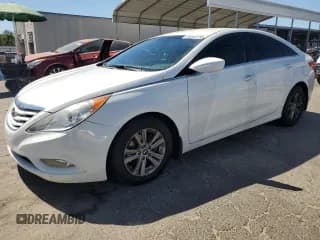 ✅ 2013 Hyundai Sonata GLS • VIN: 5NPEB4AC7DH652820 • Лот: 65643785. Опубликован ранее на Copart с пробегом 168 247 миль. Бесплатный доступ к архиву аукционных продаж из США и подробный отчёт об истории автомобиля на DreamBid. Изображение 1.