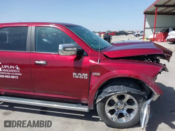 2017 Ram 1500 Laramie z VIN 1C6RR6NT3HS730947, wystawiony jako IAAI lot #41837948 z przebiegiem 126 879 mil mil oraz . Historia ofert i sprzedaży dostępna na DreamBid. Obrazek 18.