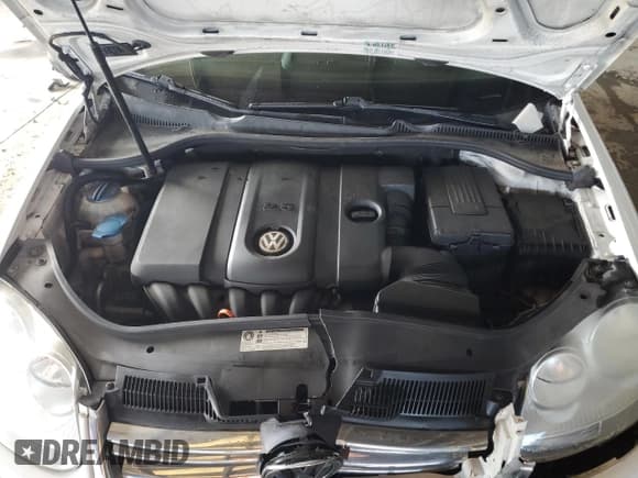 ✅ 2010 Volkswagen Jetta Limited Edition • VIN: 3VWAZ7AJ3AM129596 • Лот: 82524435. Опубликован ранее на Copart с пробегом 119 308 миль. Бесплатный доступ к архиву аукционных продаж из США и подробный отчёт об истории автомобиля на DreamBid. Изображение 11.