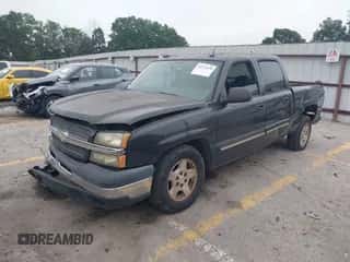 2005 Chevrolet Silverado 1500 LS с VIN 2GCEC13T751268192, выставлен на аукционе IAAI как лот 43374870 с пробегом 282 256 миль миль и . История ставок и продаж доступна на DreamBid. Изображение 2.