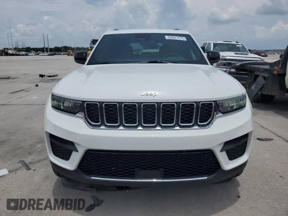 2025 Jeep Grand Cherokee Altitude X with VIN 1C4RJGAGXSC281508, listed as a Copart auction lot 64841415 with 2,231 mi miles and Salvage title. Bid and sale history available at DreamBid. Image 5.