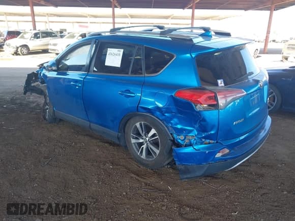 ✅ 2016 Toyota RAV4 XLE • VIN: JTMRFREV6GJ079998 • Lot: 43626410. Listed on IAAI with 165,052 mi. Free auction sales archive from the USA and detailed vehicle history report at DreamBid. Image 3.